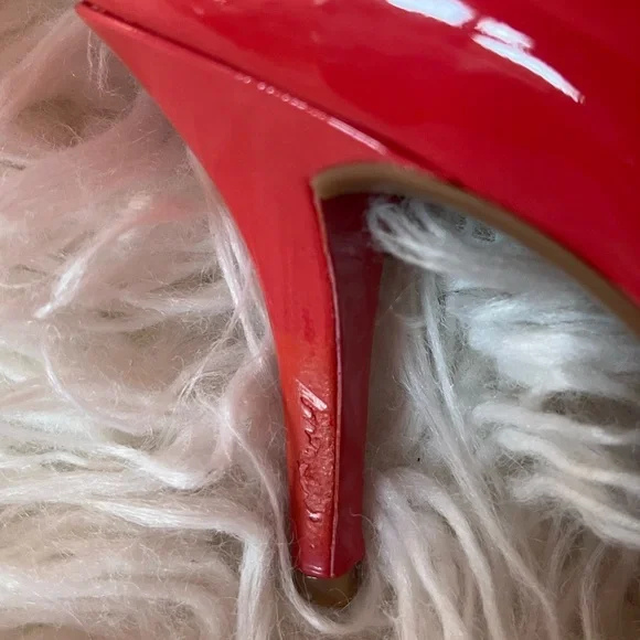 MICHAEL KORS Red Patent Leather Pointed-Toe Pumps 8 - Picture 4 of 10